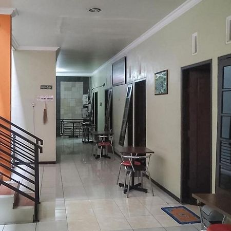 Hotel Baitussafar Ummi 1 Syariah Malang Zewnętrze zdjęcie